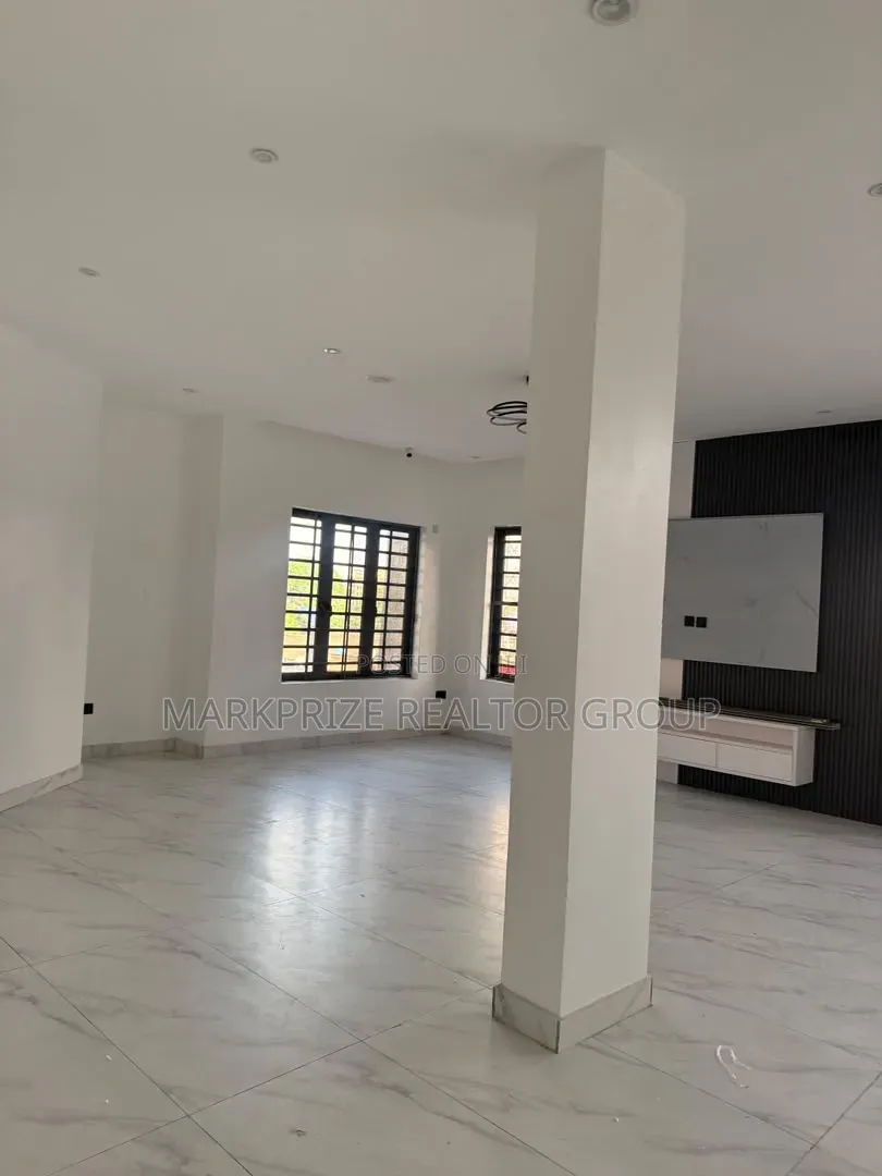 4bdrm Duplex in Omole Phase 1 for sale in Omole Phase 1