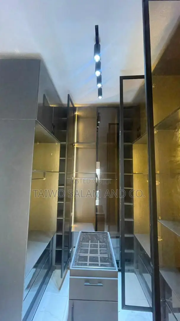 4bdrm Duplex in Akobo for sale in Akobo