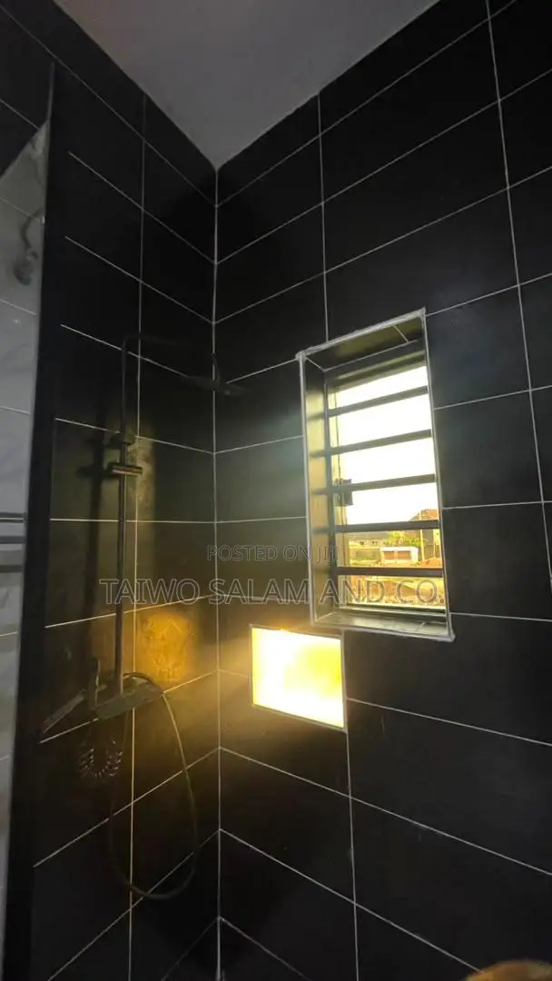 4bdrm Duplex in Akobo for sale in Akobo