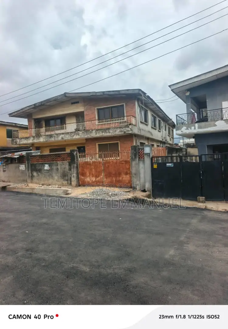 12bdrm House in Mangoro for sale in Mangoro