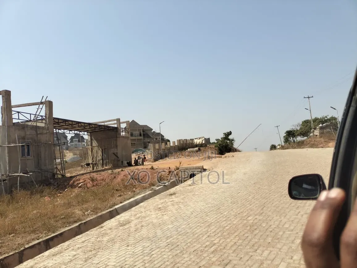 250sqm Classic Lugbe Phase 2 in Kiami