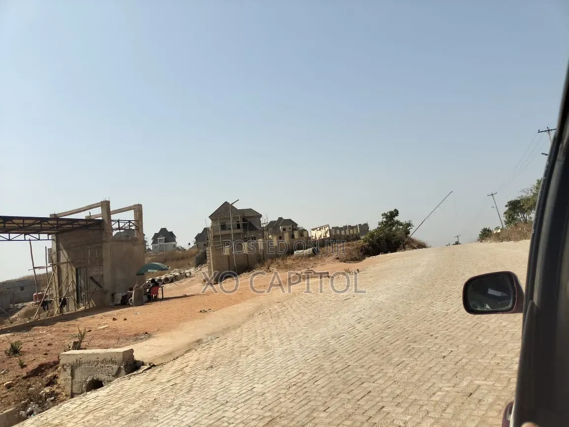 250sqm Classic Lugbe Phase 2 in Kiami