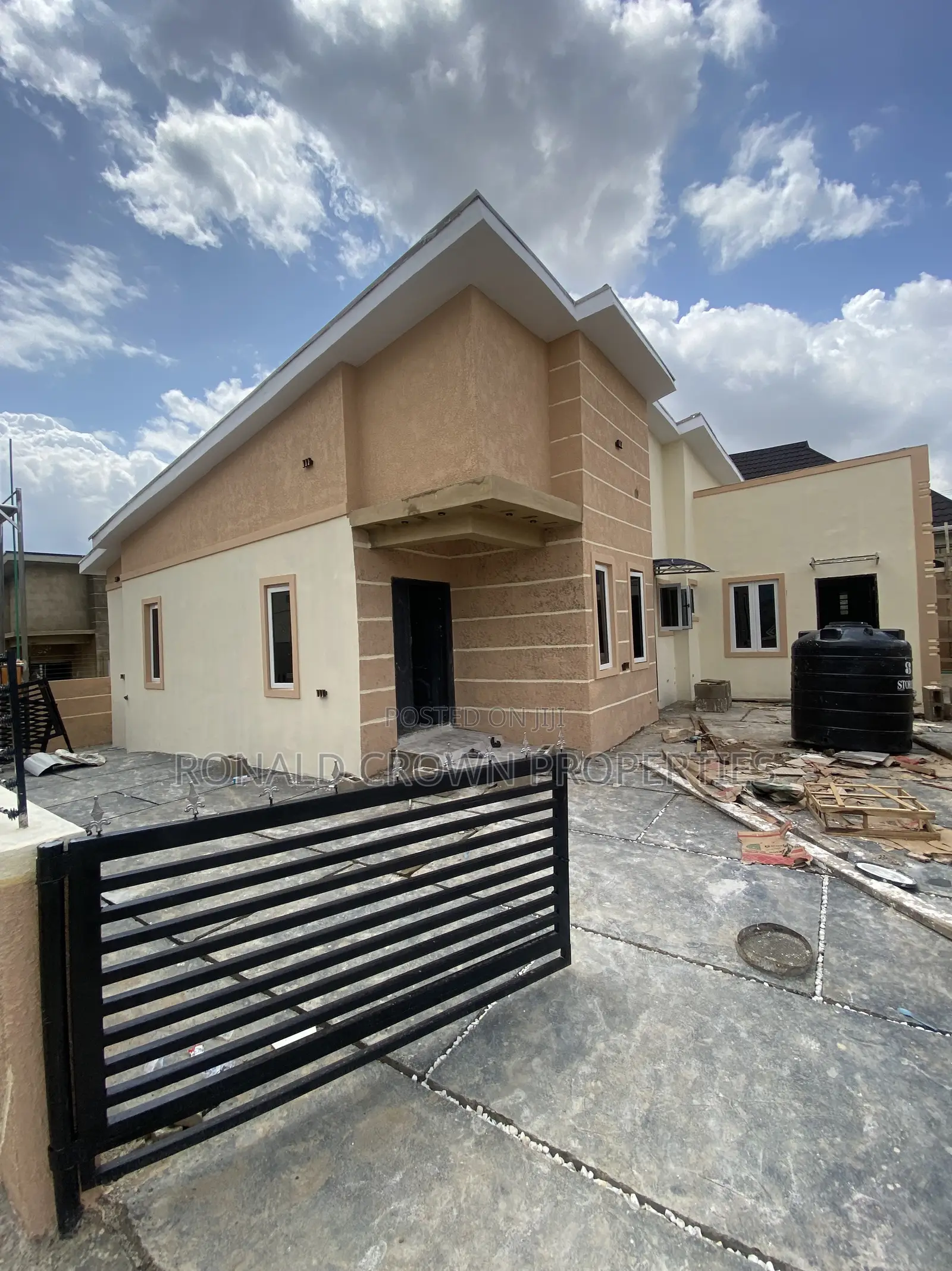 3bdrm Bungalow in Iwo Road for sale in Iwo Road