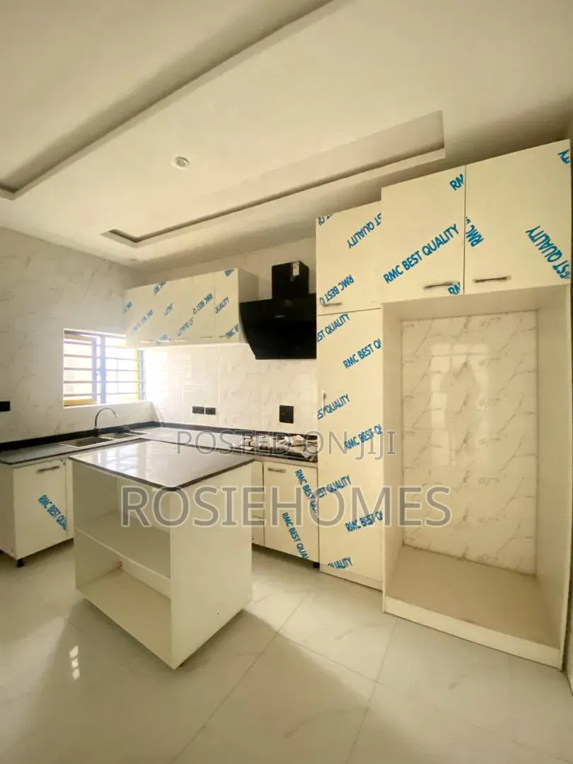 3bdrm Duplex in Ay Home, Sangotedo for rent in Sangotedo