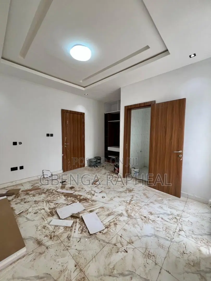 2bdrm Townhouse/Terrace in Ajah for sale in Ado / Ajah