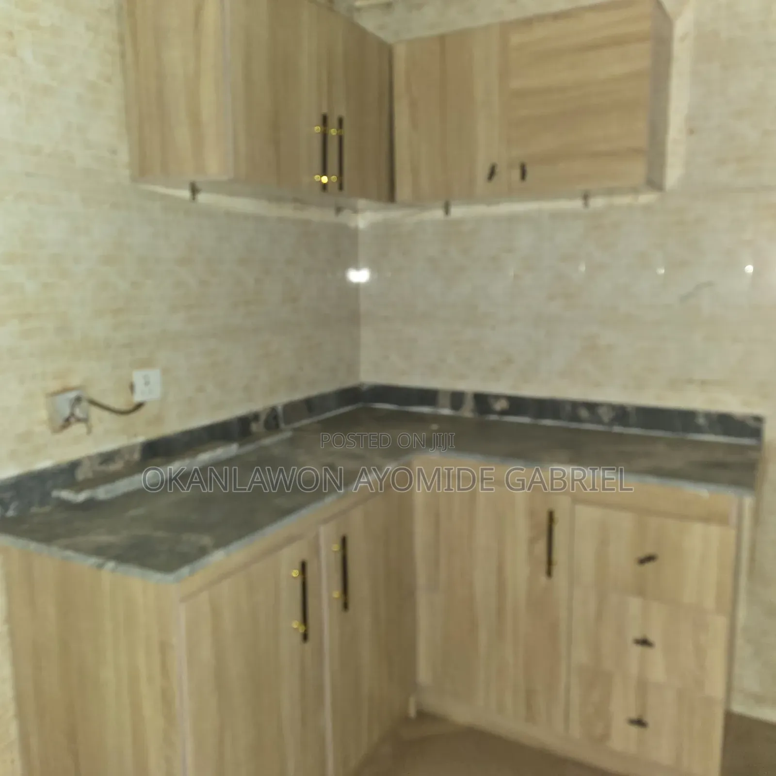 2bdrm Bungalow in Apata for rent in Apata