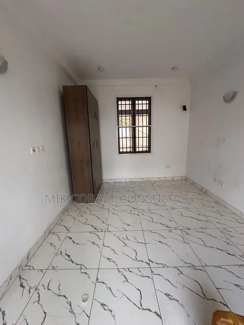 1bdrm Block of Flats in Dantata, Gwarinpa for rent in Gwarinpa