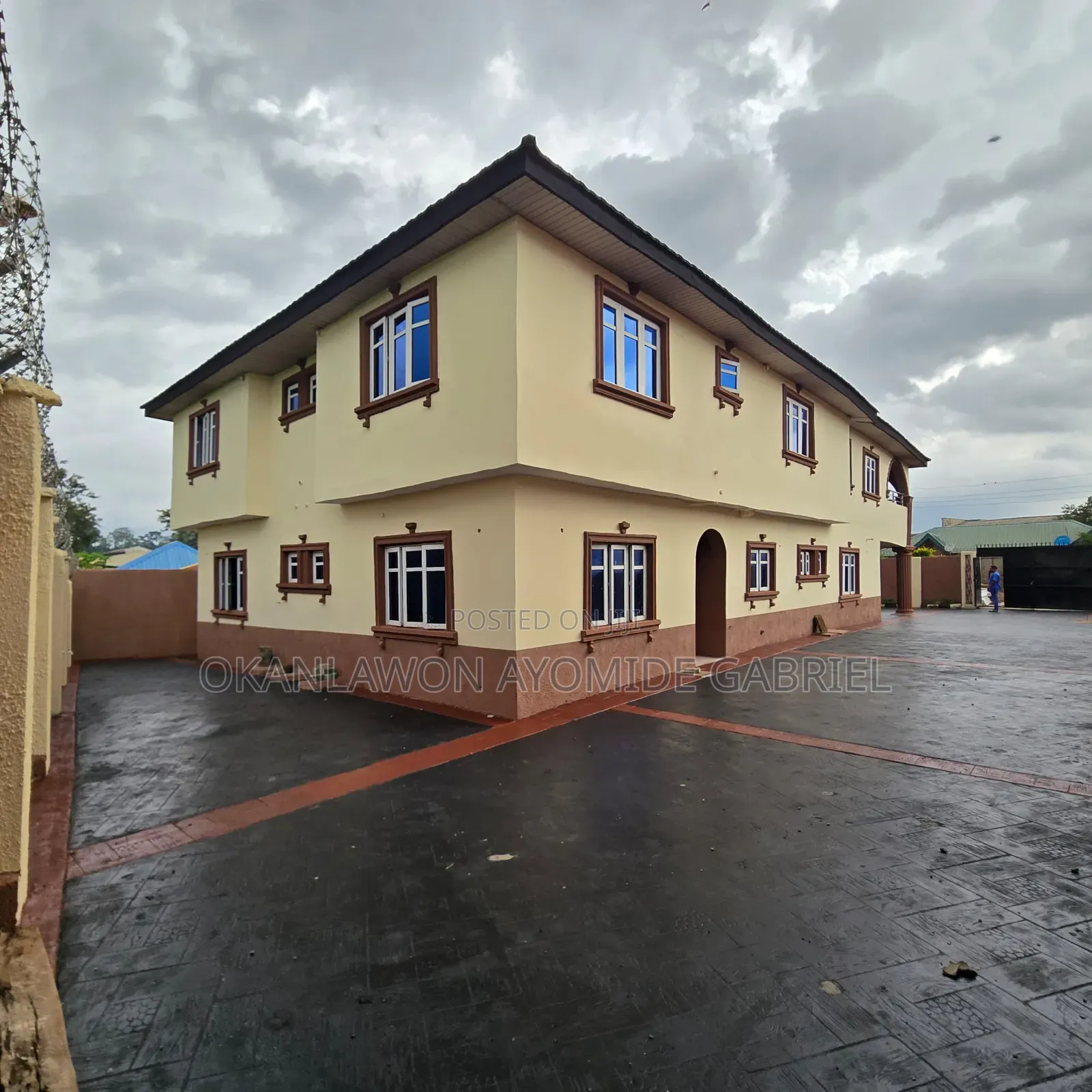 6bdrm Duplex in Hoshen Estate, Alakia for rent in Alakia