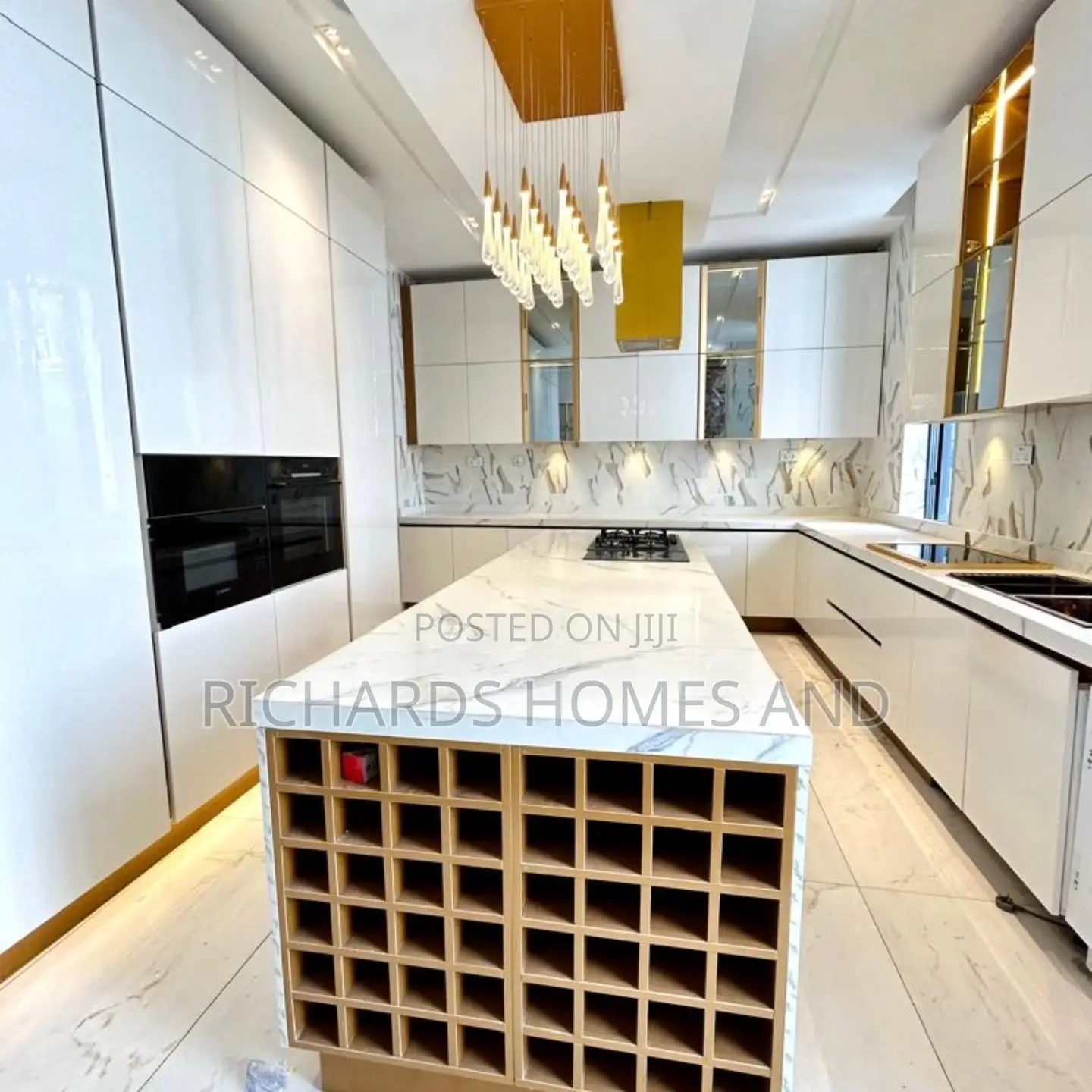 5bdrm Duplex in Osapa london for sale in Osapa london