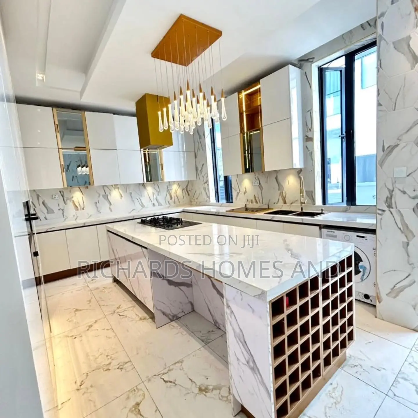 5bdrm Duplex in Osapa london for sale in Osapa london