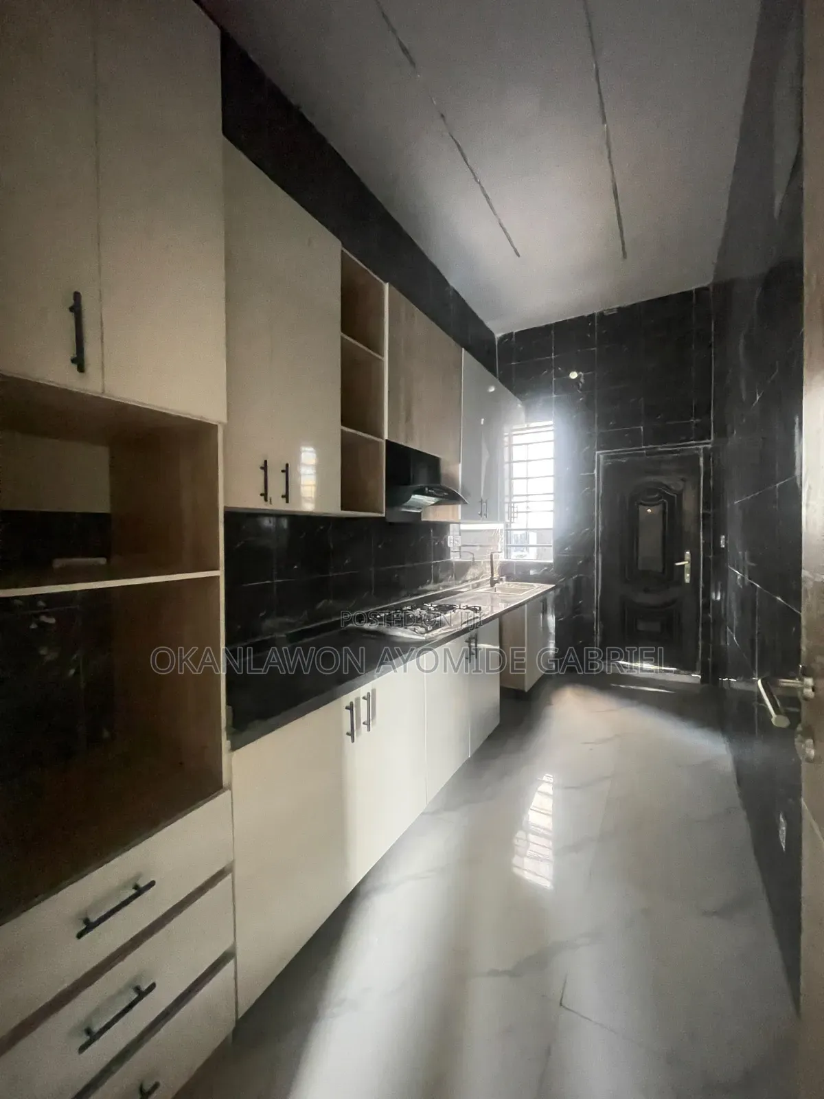 3bdrm Duplex in Abraham Adesanya Estate for sale in Abraham Adesanya Estate