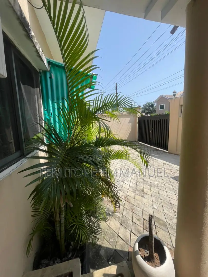 Furnished 4bdrm Duplex in Lekki Phase 1 for sale in Lekki Phase 1