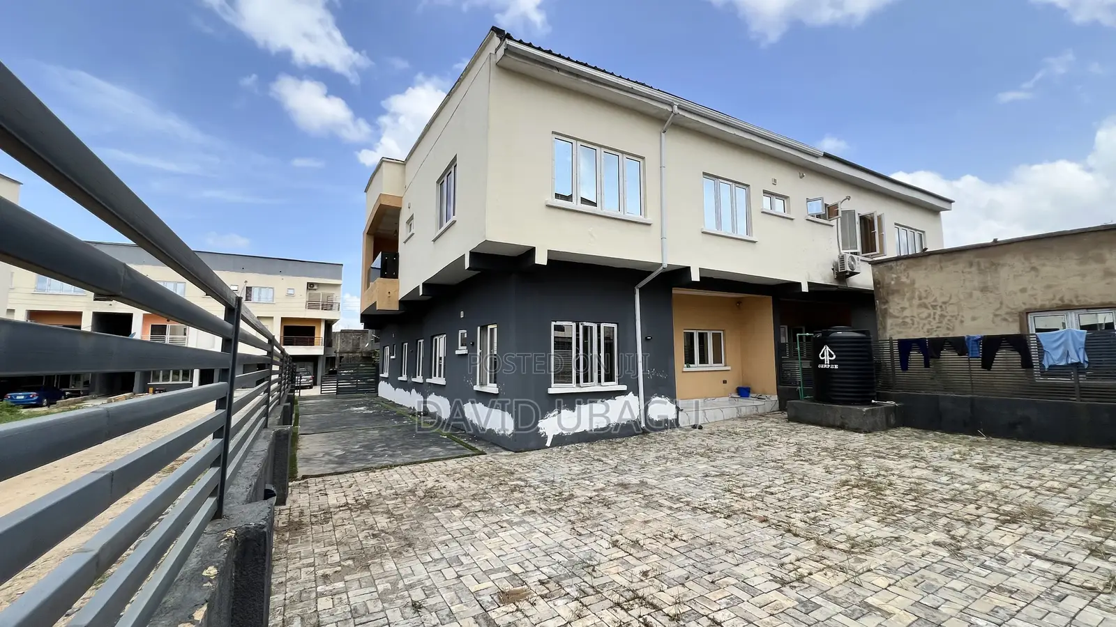4bdrm Duplex in Paradise, Life Camp for sale in Life Camp