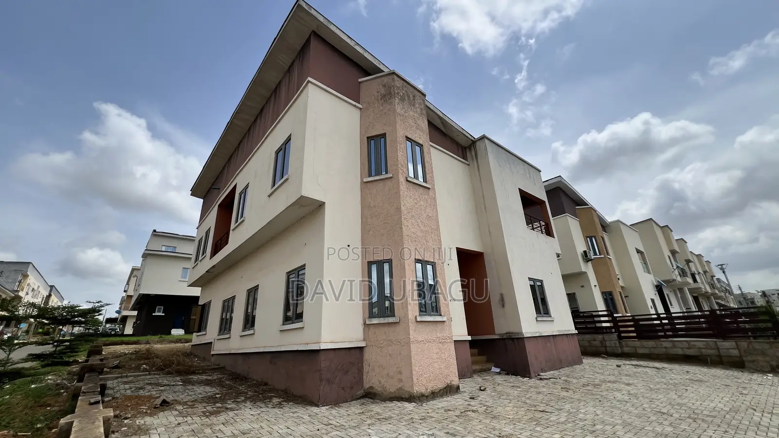 5bdrm Duplex in Paradise Estate, Life Camp for sale in Life Camp