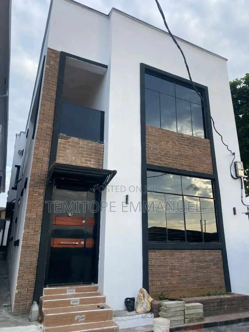 Furnished 4bdrm Duplex in Ifako-Ijaiye for sale in Ifako-Ijaiye