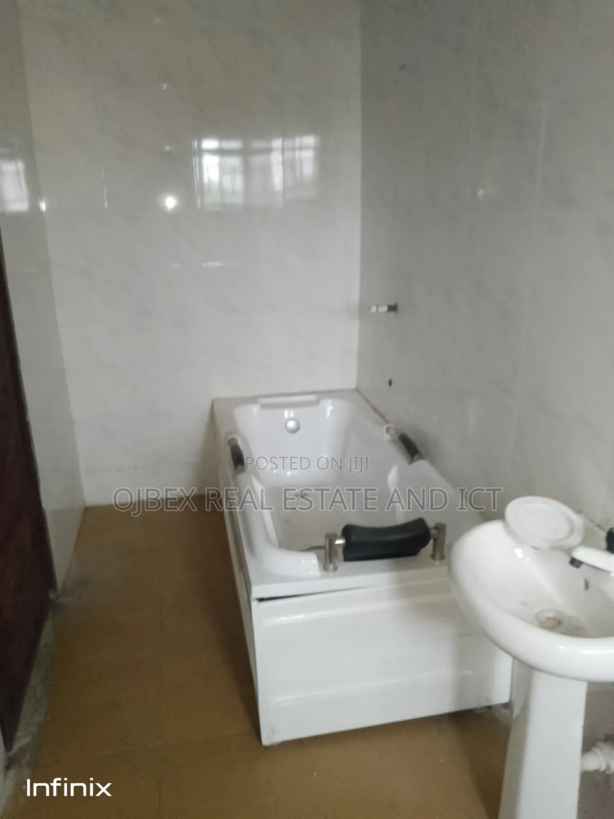 Furnished 3bdrm Block of Flats in Abijo Victory Villa, Ajah for rent in Ajah