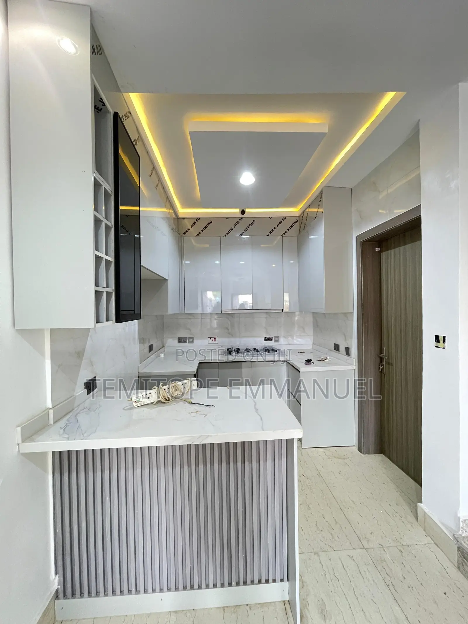 Furnished 4bdrm Duplex in Surulere for sale in Surulere
