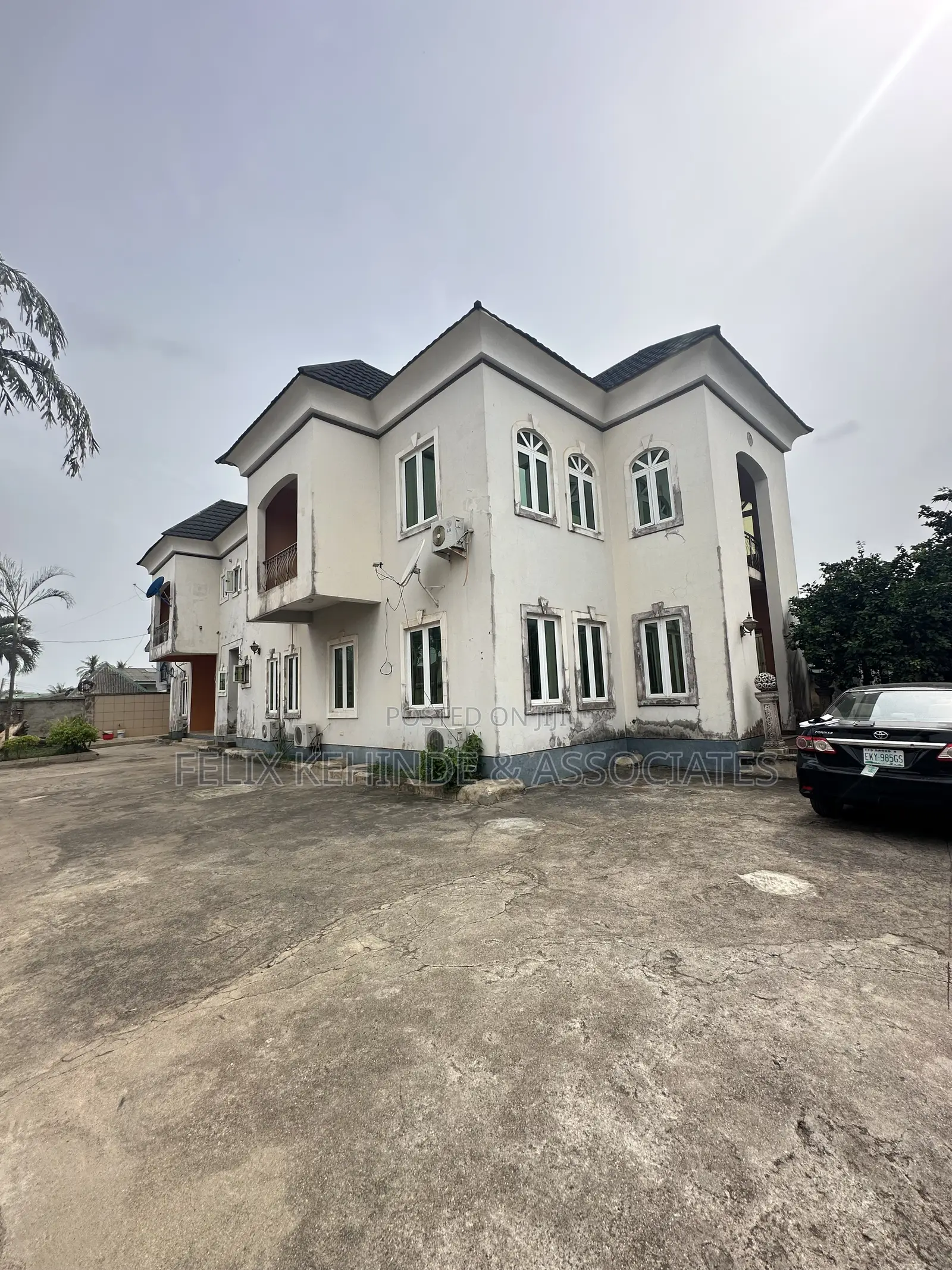 3bdrm Duplex in Oluyole for sale in Oluyole