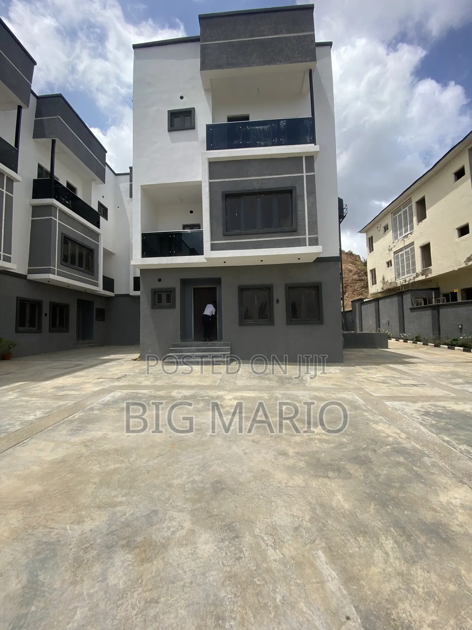 4bdrm Duplex in Asokoro for sale in Asokoro