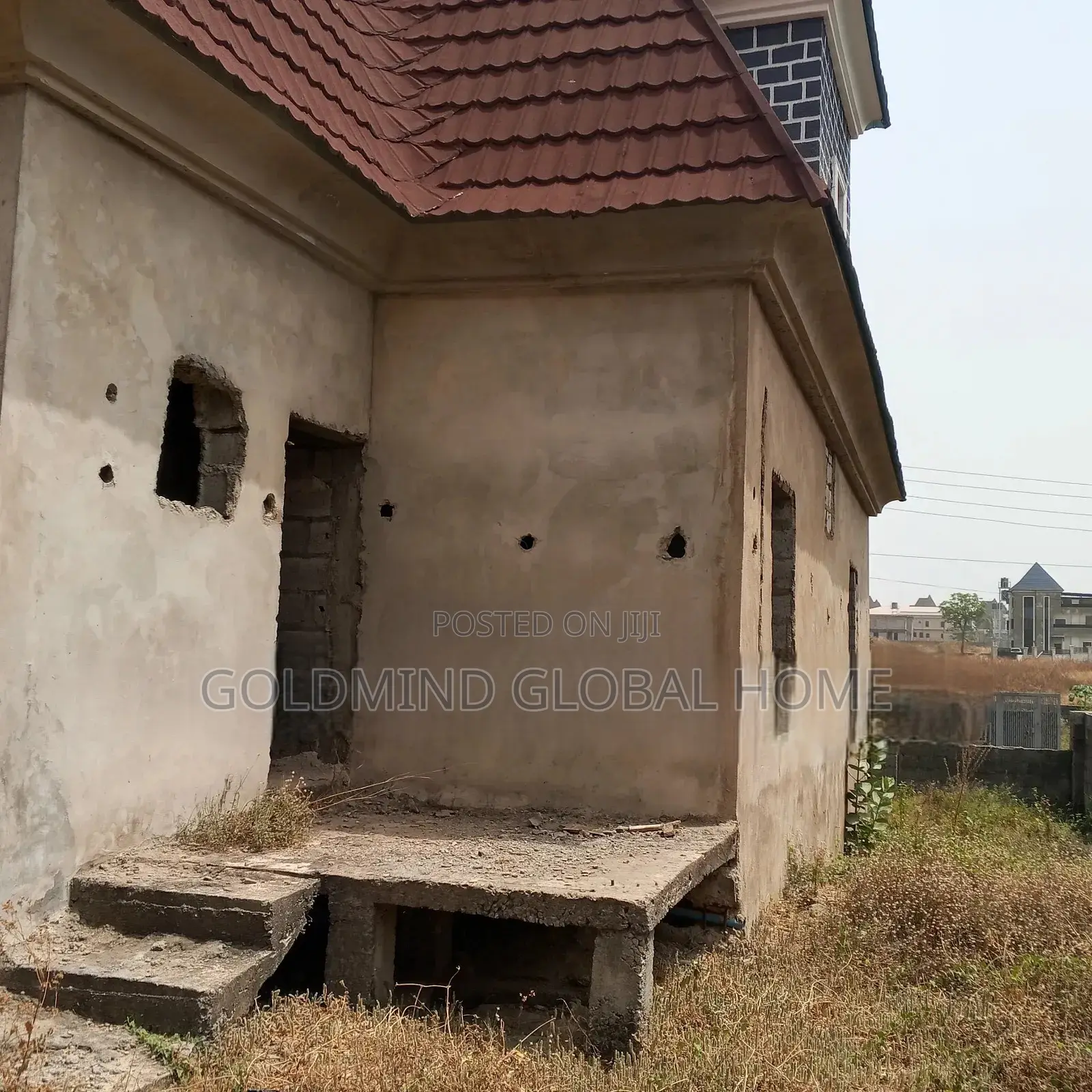 4bdrm Penthouse in Lugbe District. for sale in Sabon Lugbe