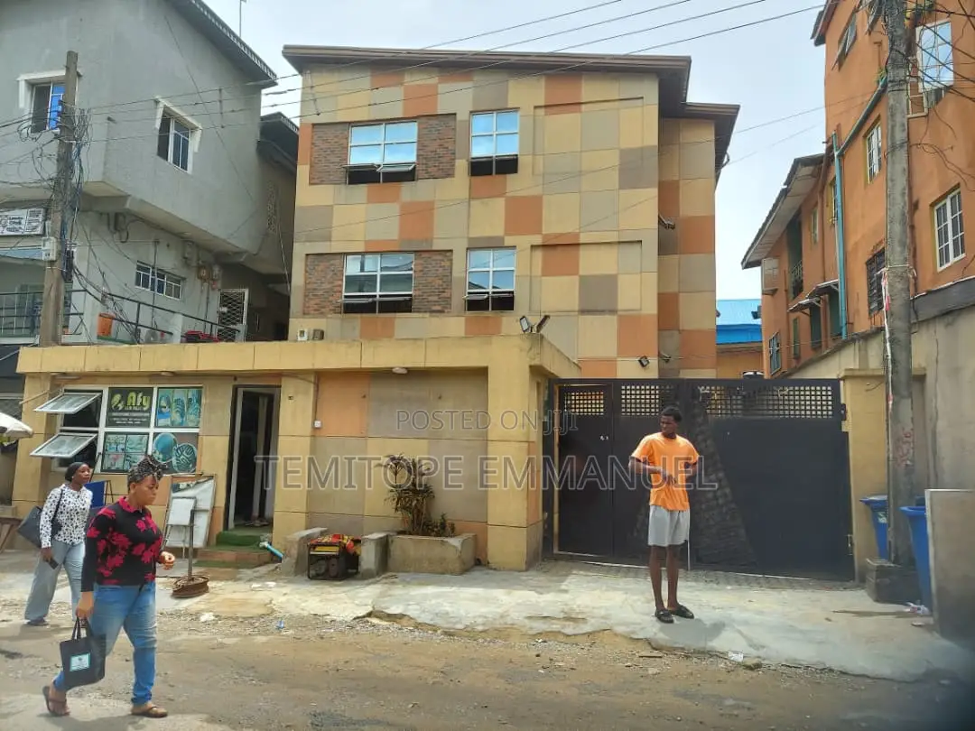 Exquisitely Finished Hostel in Yaba