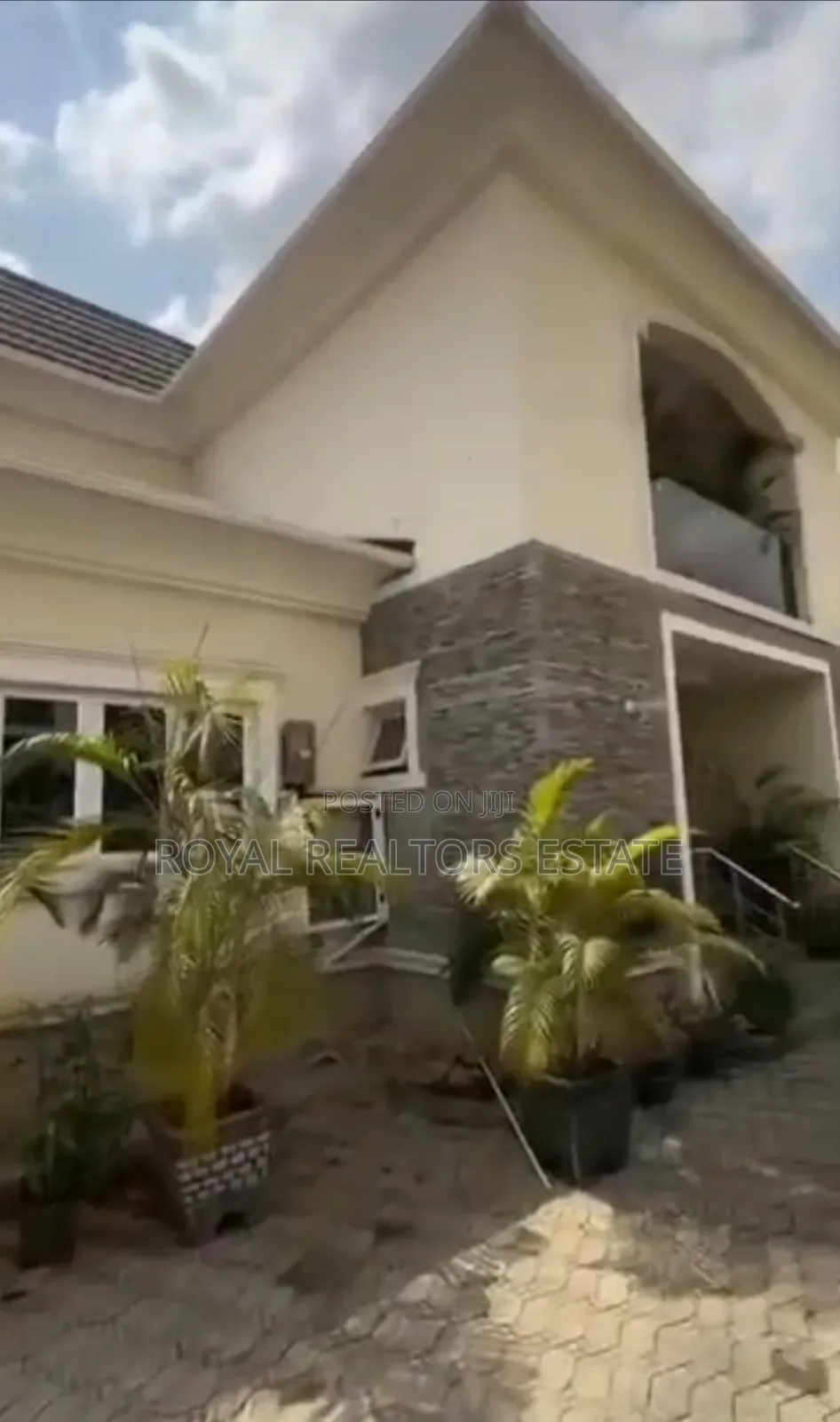 4bdrm Duplex in River Park Estate, Sabon Lugbe for sale in Sabon Lugbe