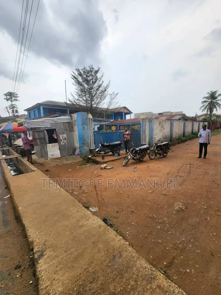 Corner Piece of Land With Demolishable Structure in Egbeda