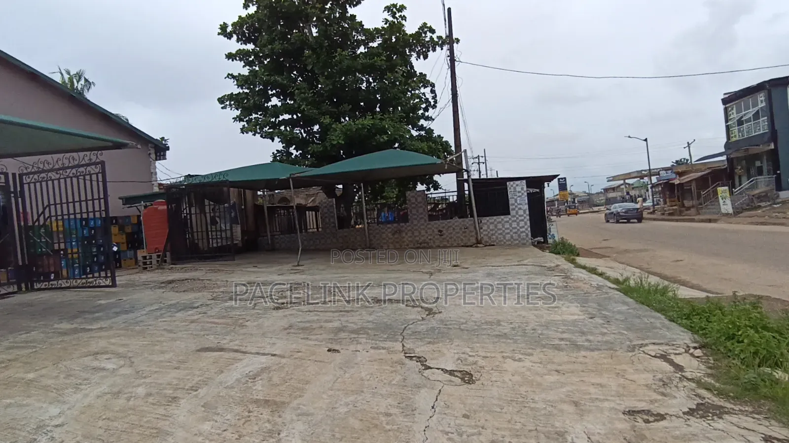10bdrm Block of Flats in Ipaja / Ipaja for sale in Ipaja / Ipaja
