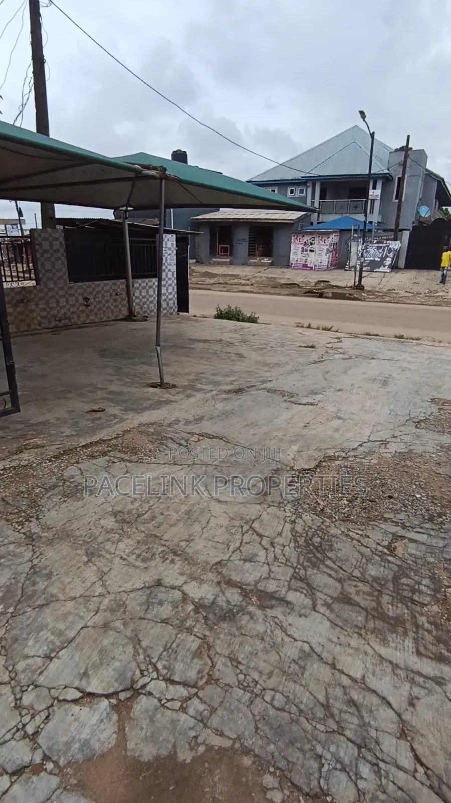 10bdrm Block of Flats in Ipaja / Ipaja for sale in Ipaja / Ipaja