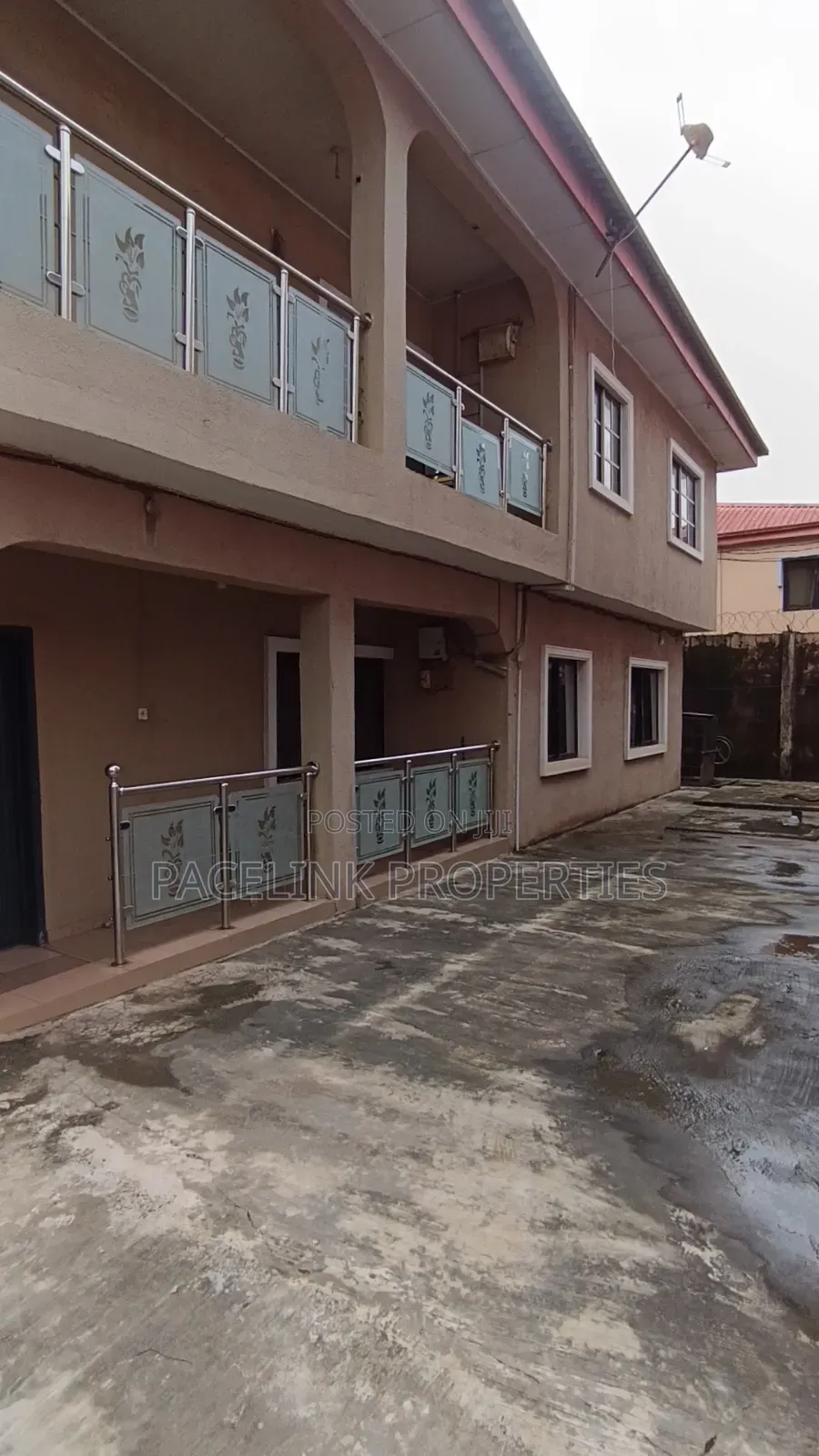 10bdrm Block of Flats in Ipaja / Ipaja for sale in Ipaja / Ipaja