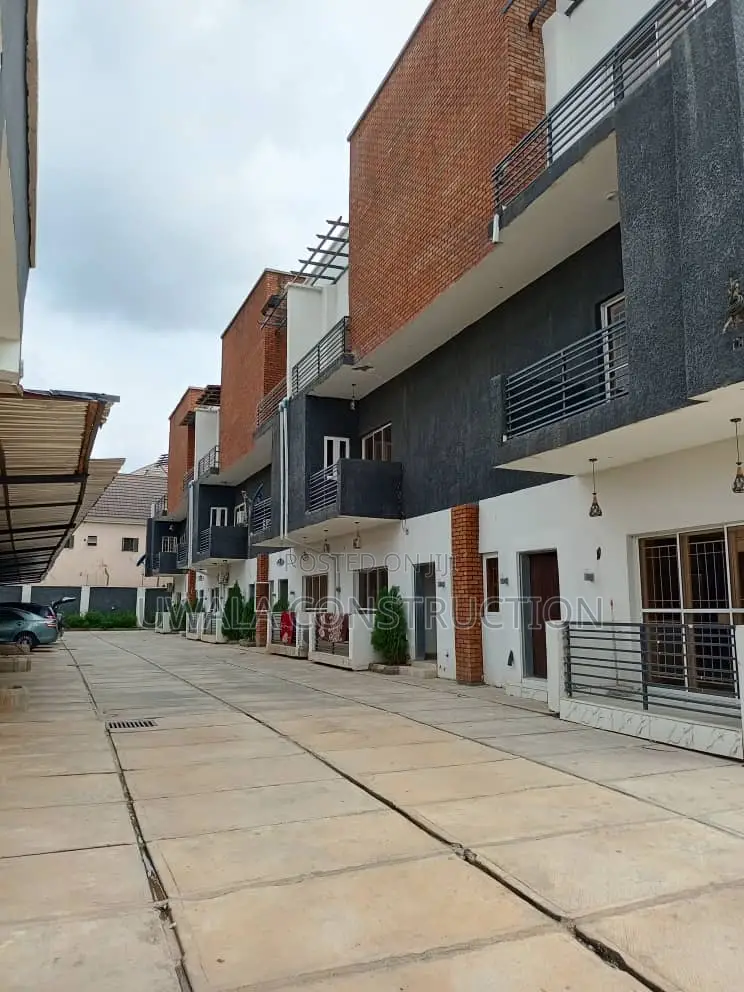4bdrm Townhouse / Terrace in Mabushi for rent in Mabushi