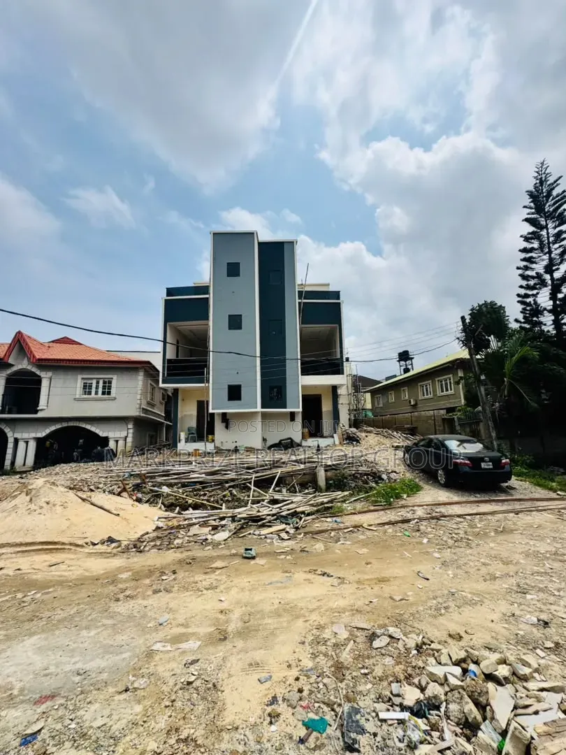 4bdrm Duplex in Gbagada Lagos for sale in New Garage / Gbagada
