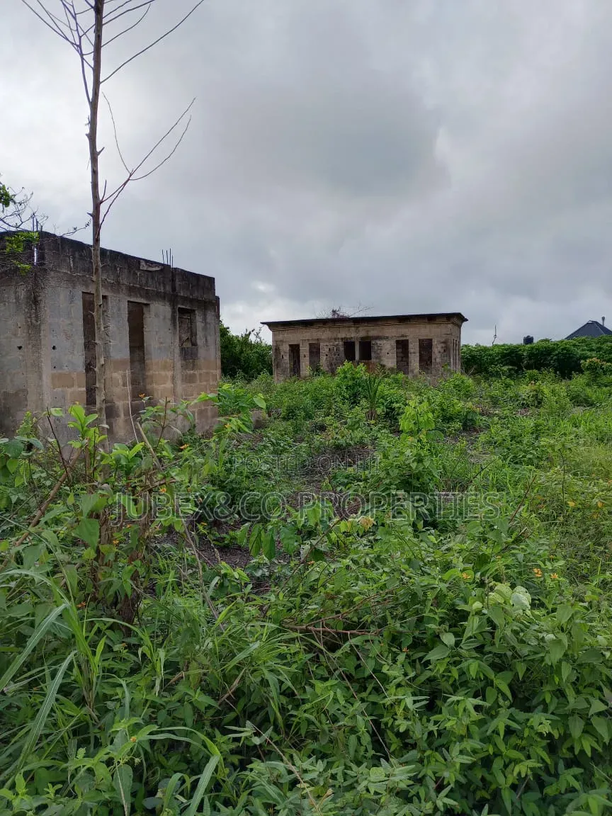 2bdrm Bungalow in Ido Kerewu Kobape, Obafemi-Owode for sale in Obafemi-Owode