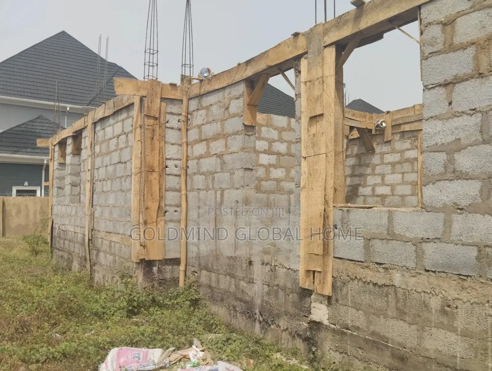 4bdrm Duplex in Lugbe District. for sale in Sabon Lugbe