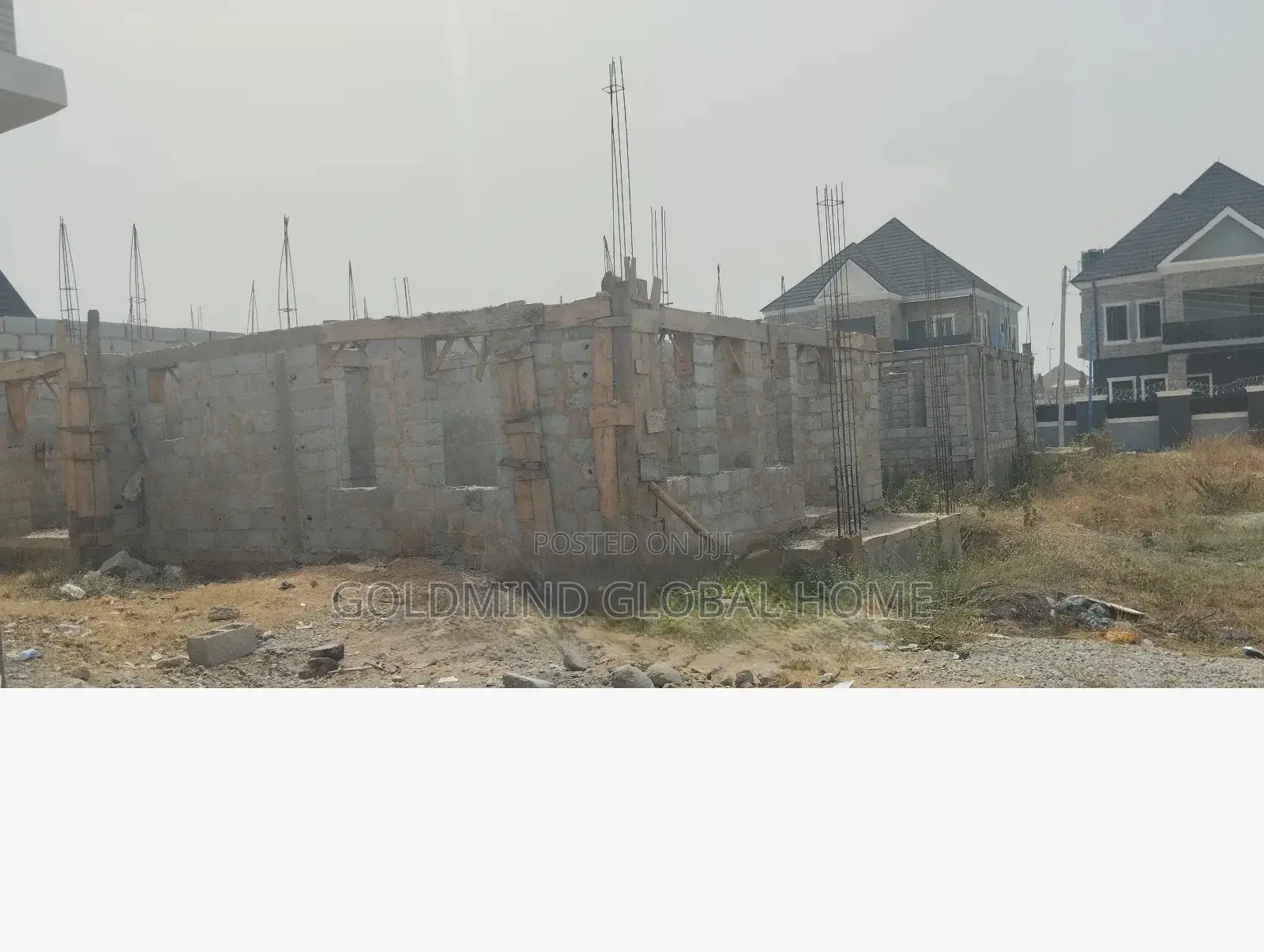 4bdrm Duplex in Lugbe District. for sale in Sabon Lugbe