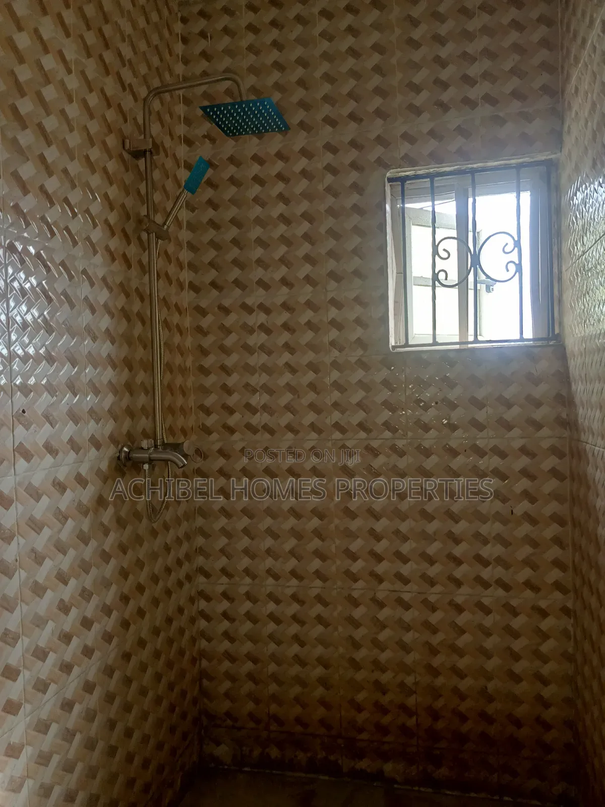 3bdrm Apartment in Near Ikota Villa, Lekki Phase 2 for rent in Lekki Phase 2