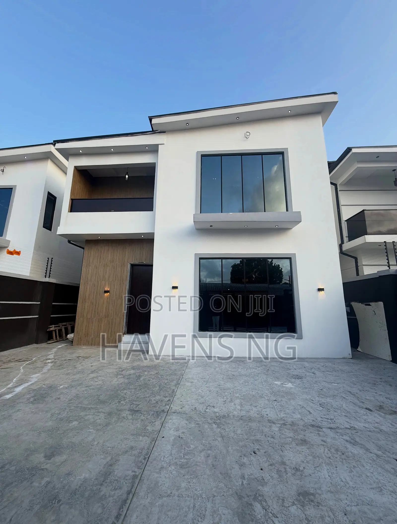 4bdrm Duplex in Obio-Akpor for sale in Obio-Akpor