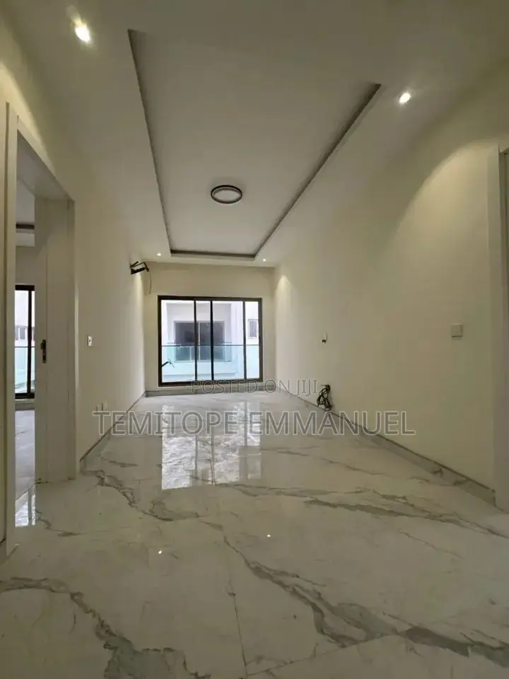 Furnished 5bdrm Duplex in Banana Island for sale in Banana Island