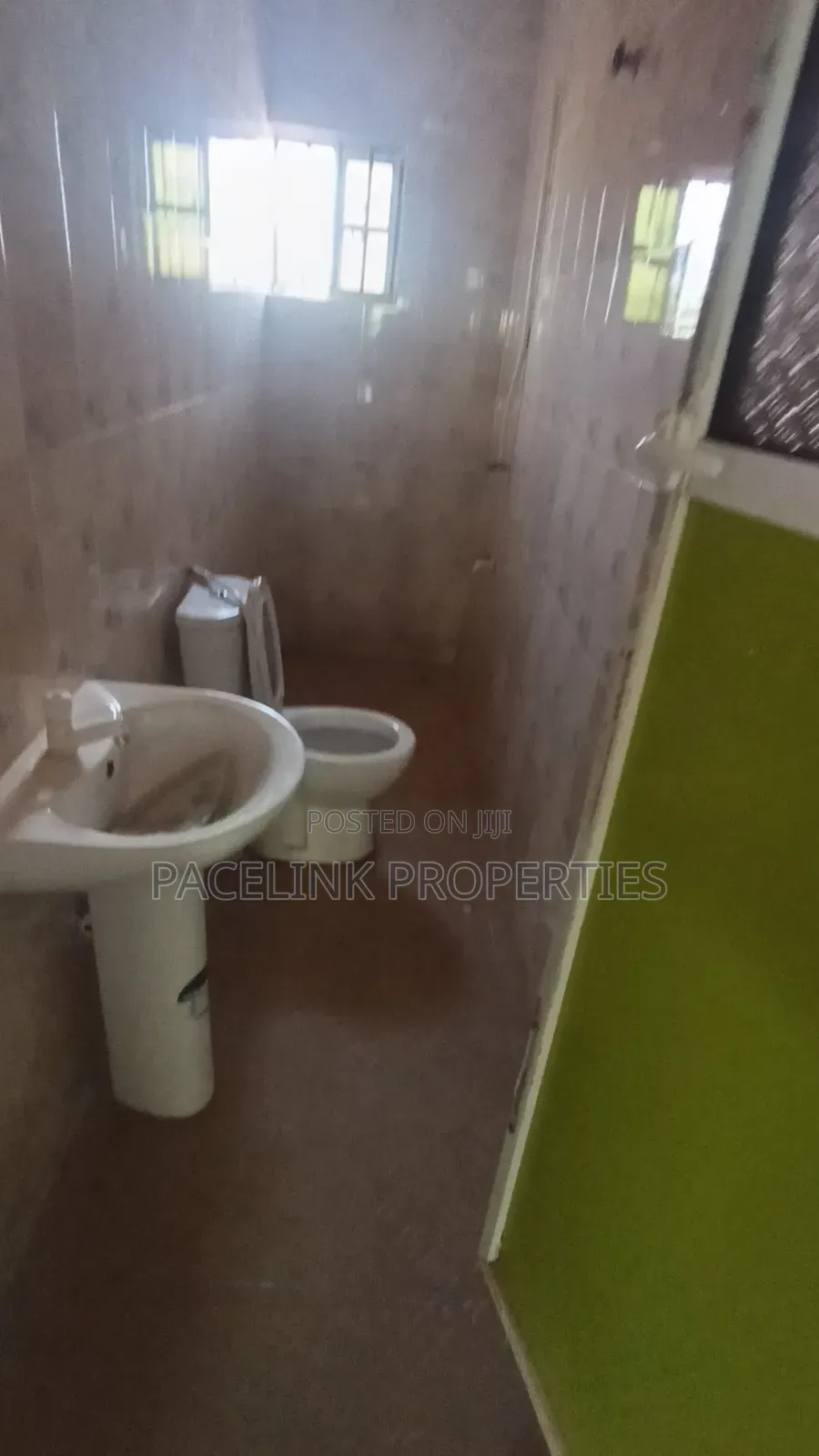 2bdrm Apartment in Ayobo for rent in Ayobo