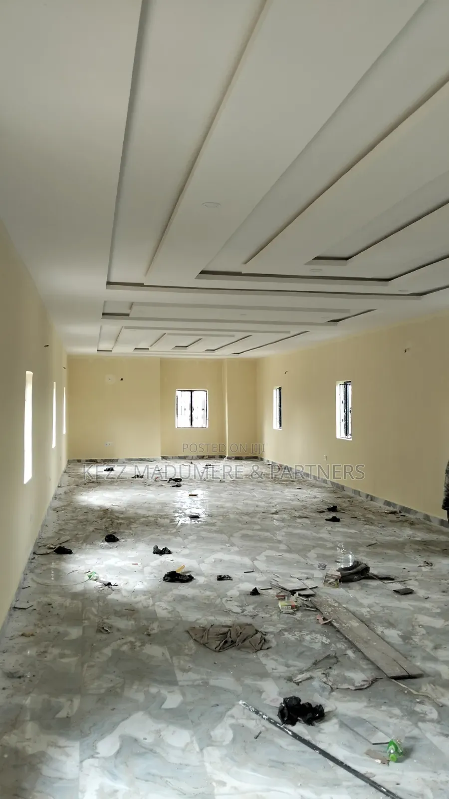 To Let : Sizeable Hall at Sars Road Port Harcourt in New Layout
