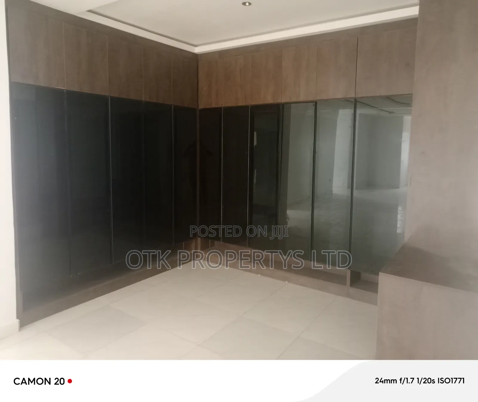 7bdrm Duplex in Efab Metropolis, Bunkoro for sale in Bunkoro