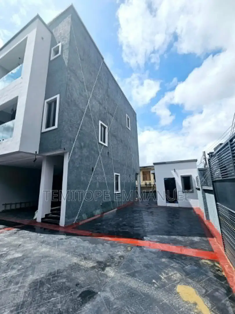Furnished 4bdrm Duplex in Allen Avenue for sale in Allen Avenue