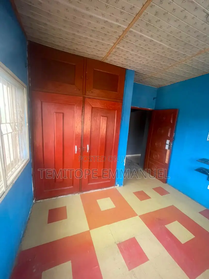 Furnished Mini Flat in Shasha for rent in Shasha