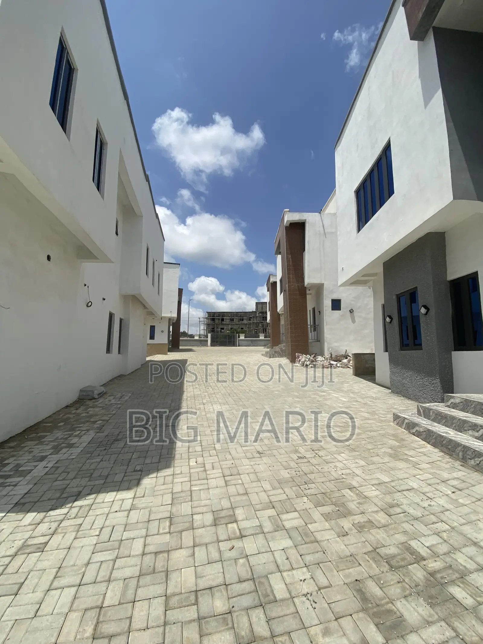 4bdrm Duplex in Guzape for sale in Guzape District