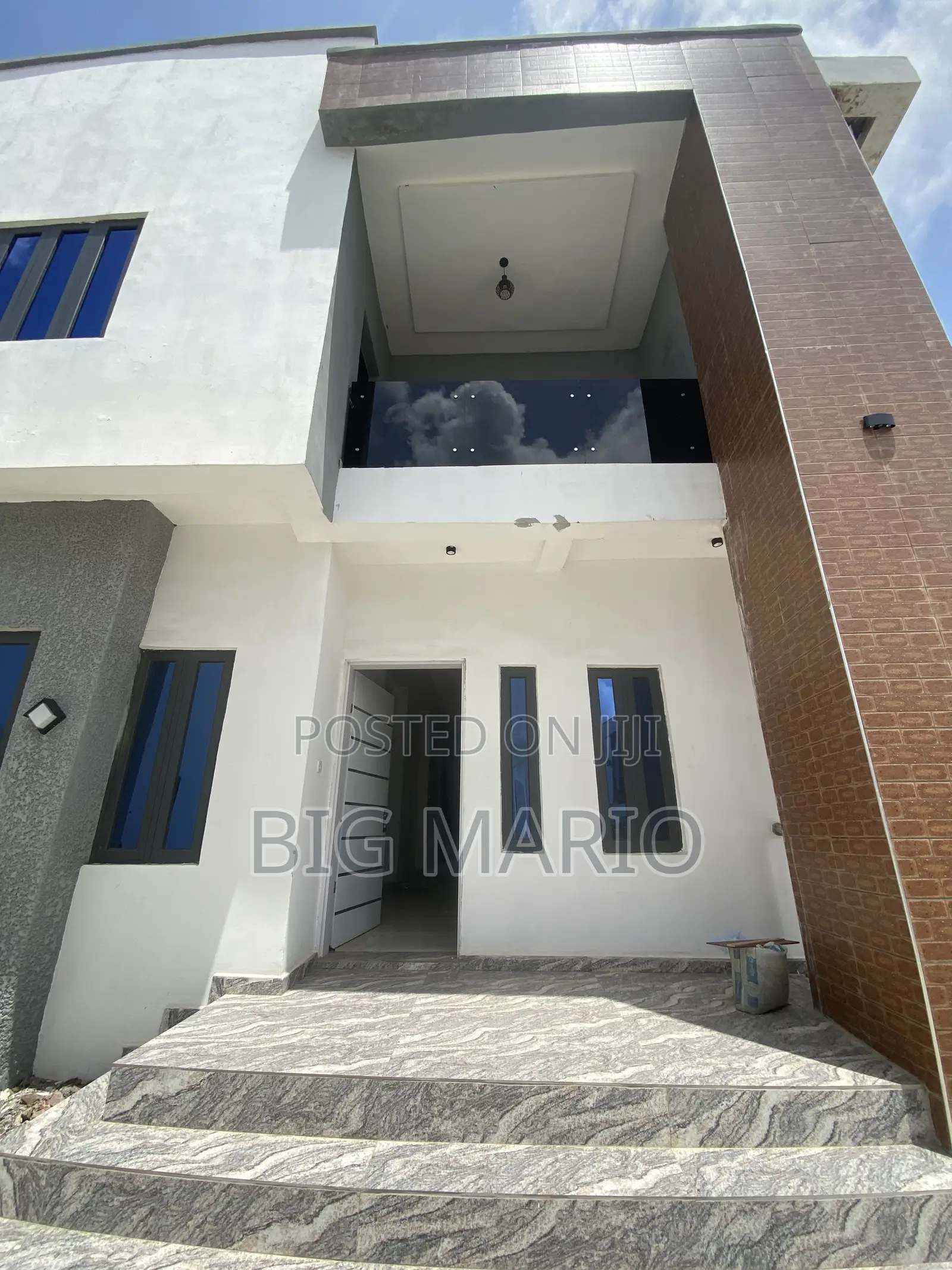 4bdrm Duplex in Guzape for sale in Guzape District