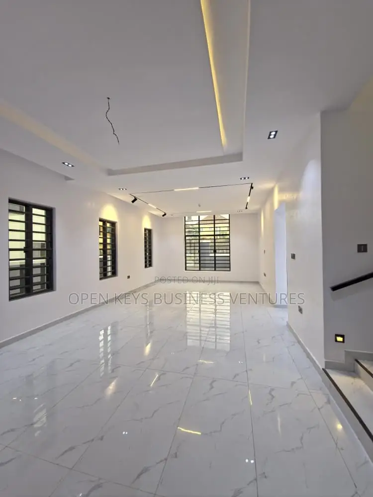 Furnished 4bdrm Duplex in Carlton Gate, Akobo for sale in Akobo