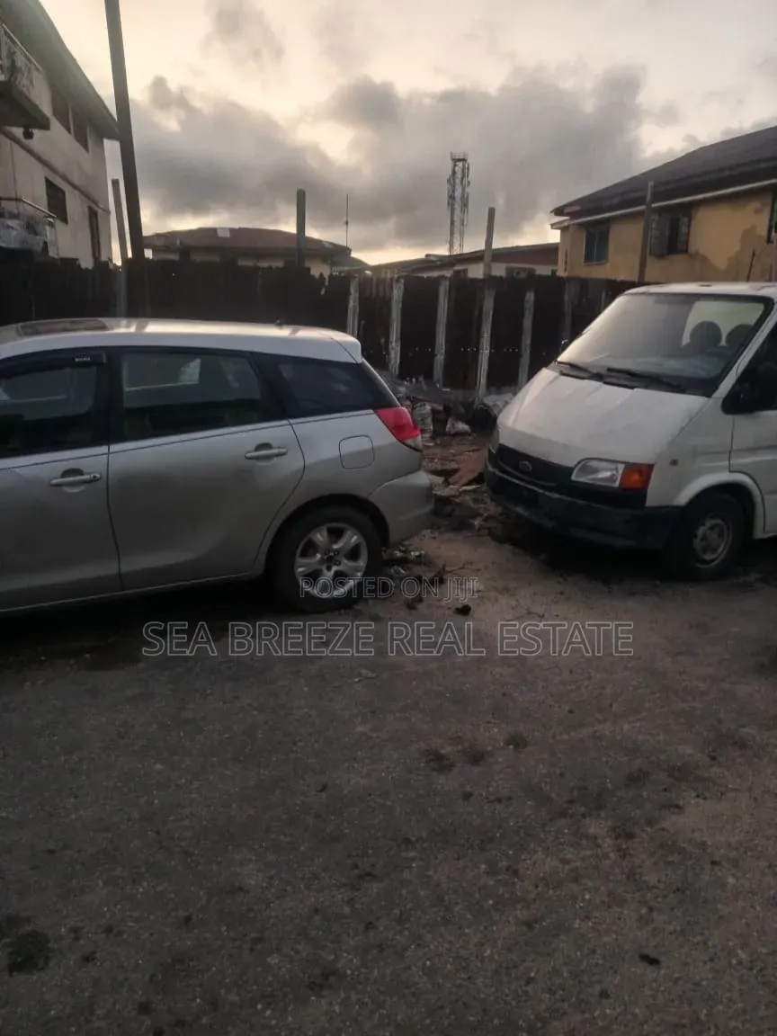 Empty Land in Ojuelegba