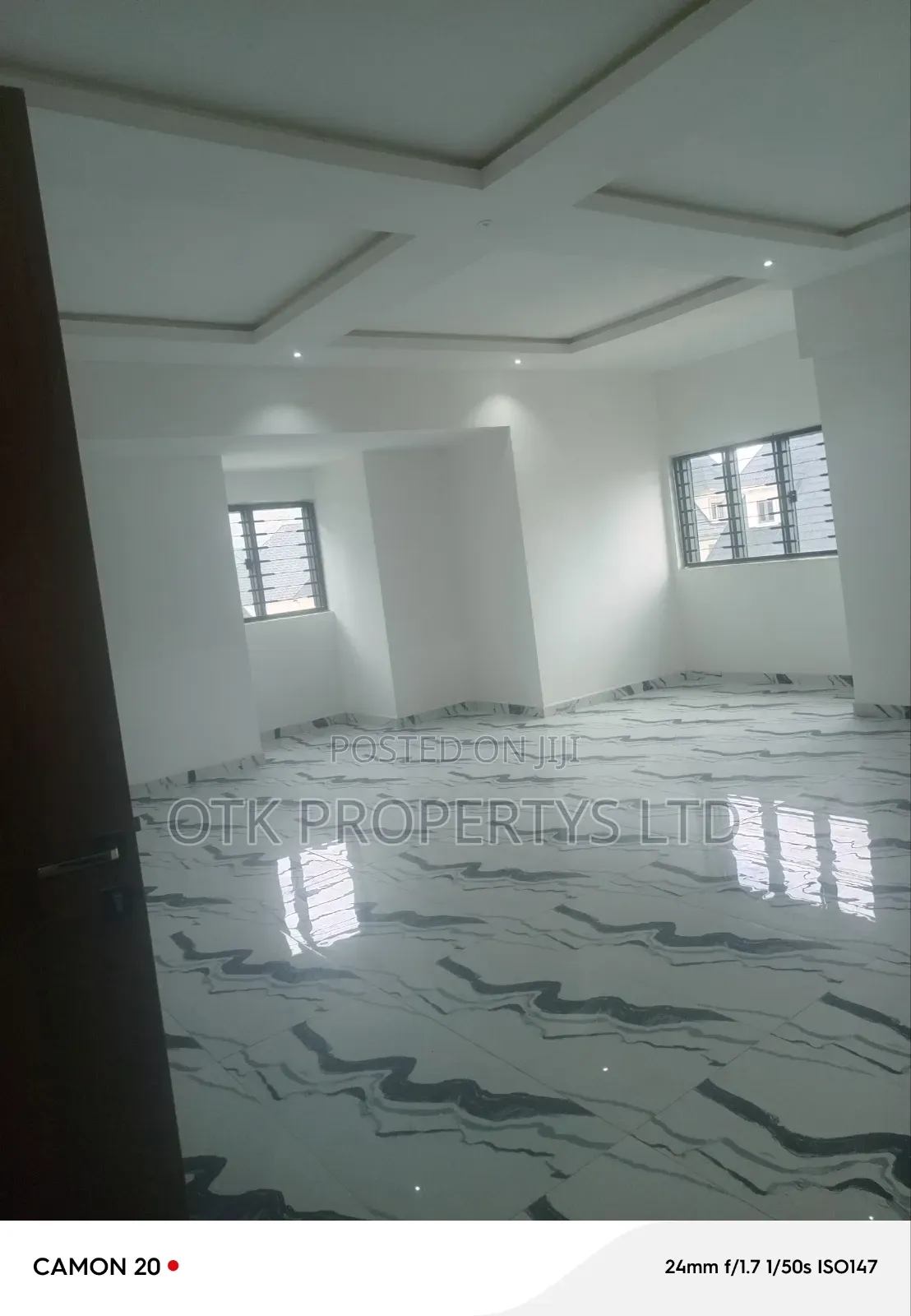 7bdrm Duplex in Efab Metropolis, Bunkoro for sale in Bunkoro
