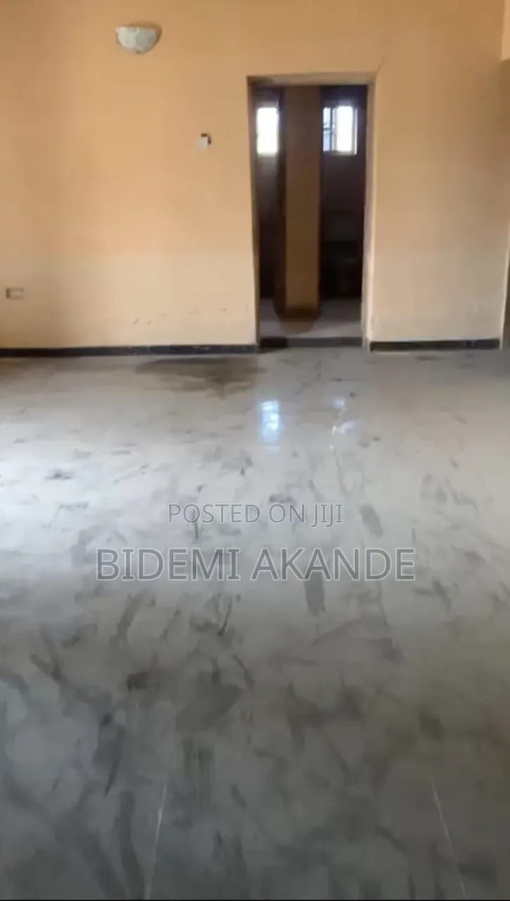 3bdrm Bungalow in Mowe, Obafemi-Owode for sale in Obafemi-Owode