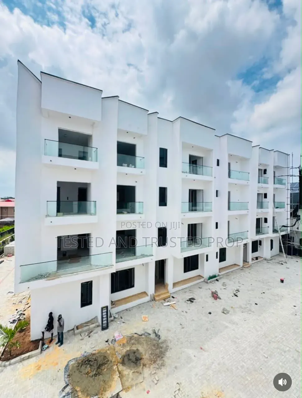 Mini Flat in Mini Court, Ikota for rent in Ikota